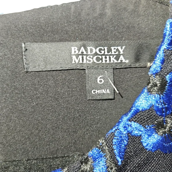 Floral Embroidered Long Sleeve Dress - Picture 15 of 16